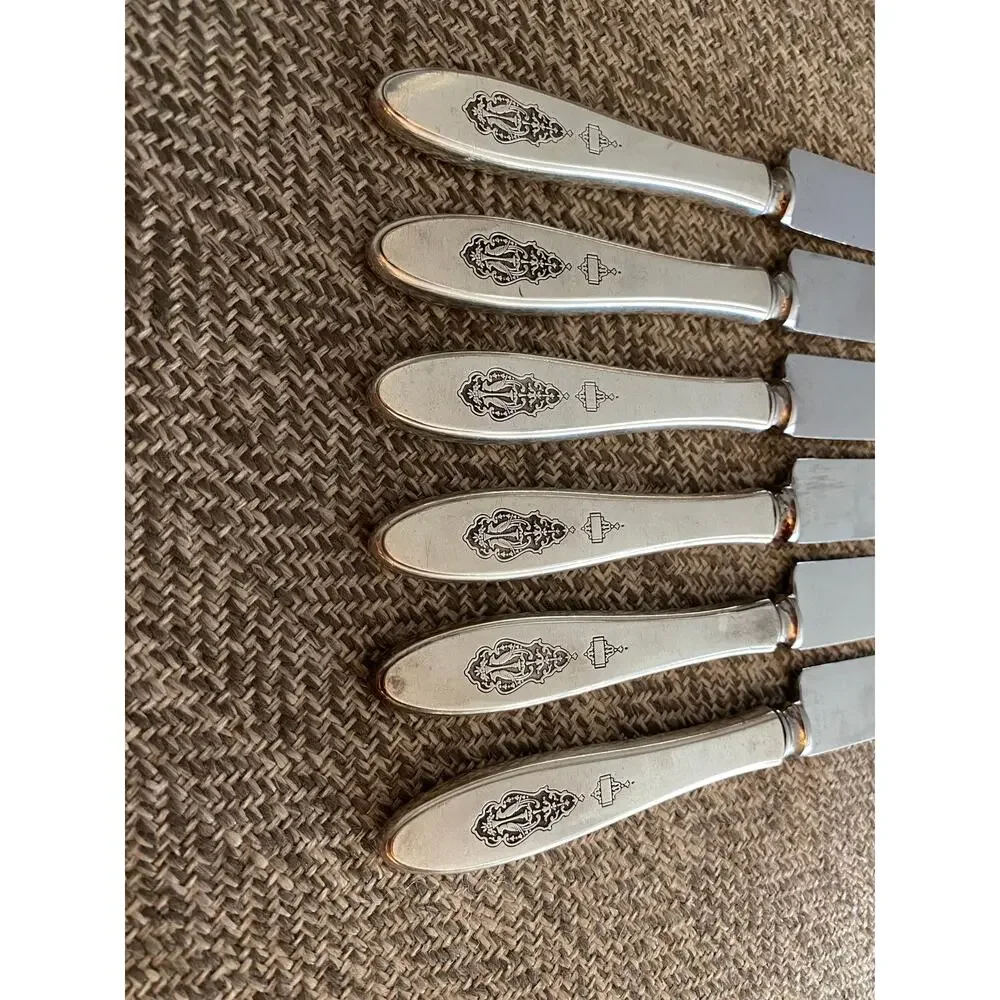 Antique Dinner Knives Bird of Paradise Oneida, 1923 Silverplate Deluxe Stainless